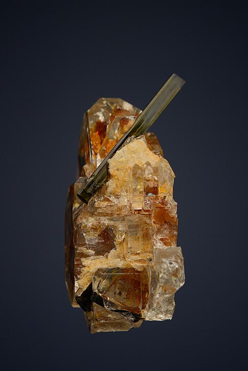 BERYL var. Goshenite with ELBAITE